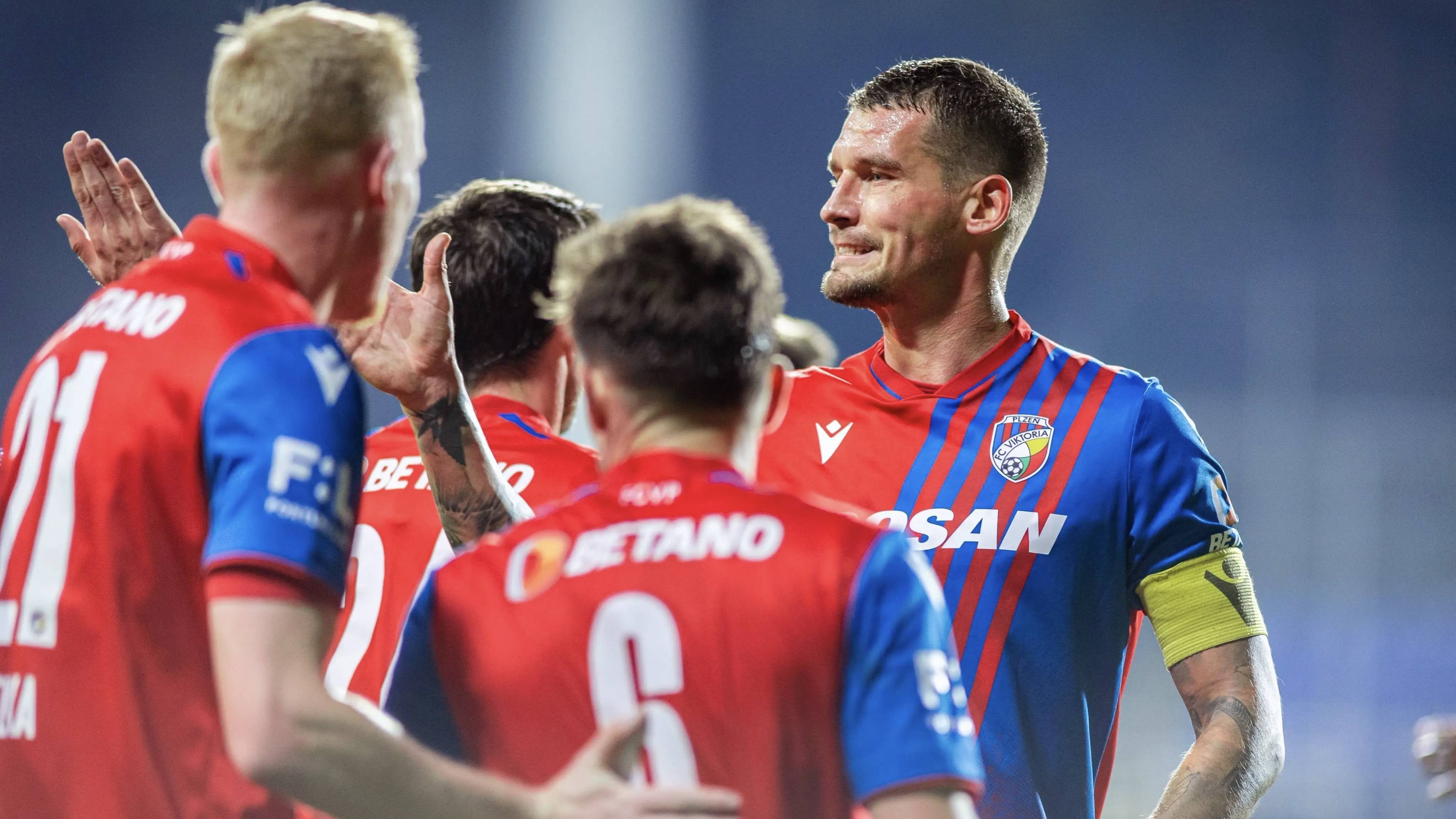 关于集结日法甲焦点战，阿贾克斯篮板制胜，悬念犹存，纪律约束更严格的信息